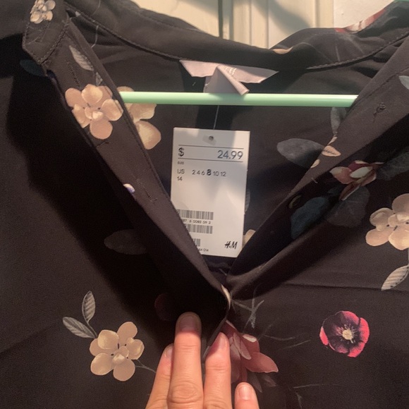 NWT H&M button down - Picture 2 of 2